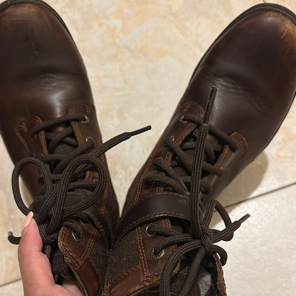 UGG Dark Brown Leather Boots - Picture 5 of 8